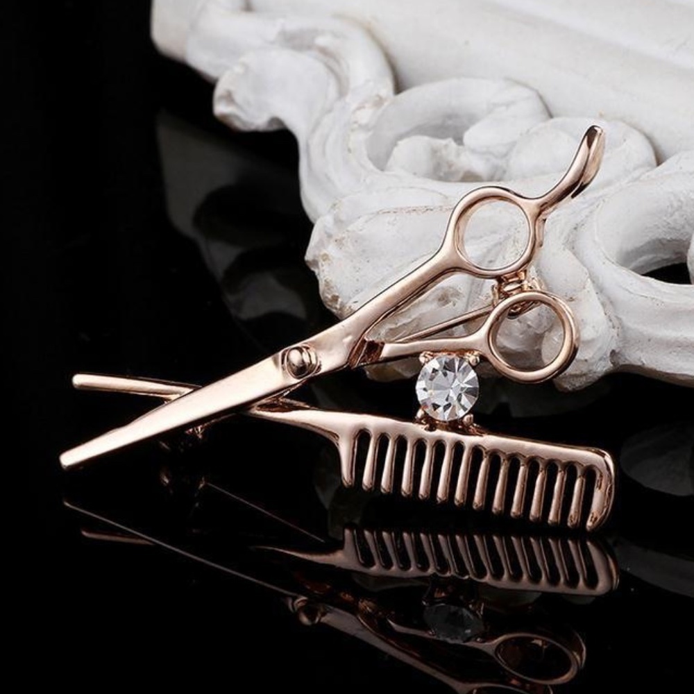 *TYCHE* Gold Comb x Scissor Rhinestone Design Fashion Brooch